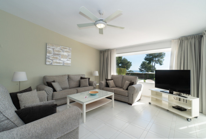 Qlistings House - Villa in Miraflores, Costa del Sol image 2